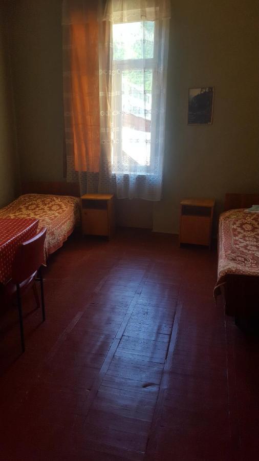 Firuza Hostel Боржоми Экстерьер фото