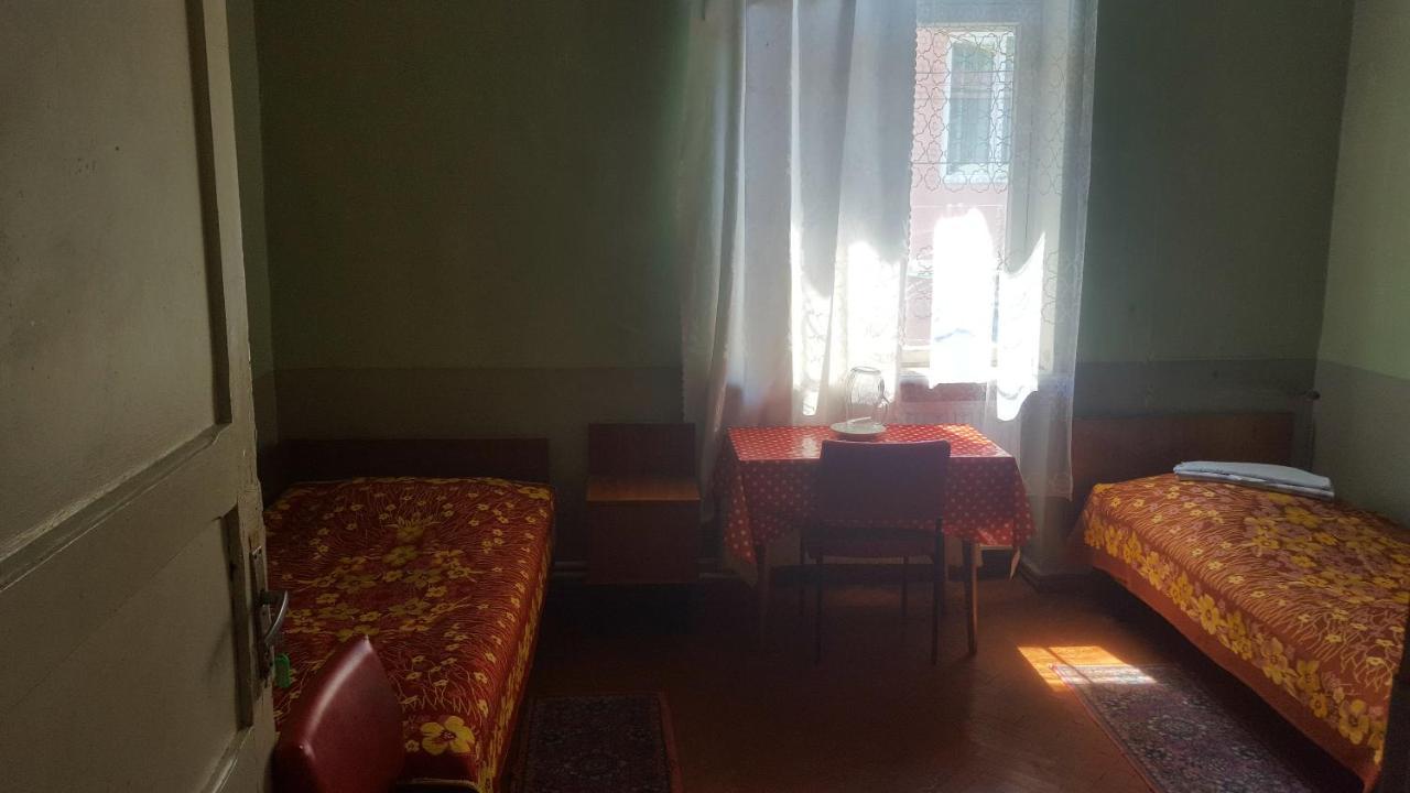 Firuza Hostel Боржоми Экстерьер фото